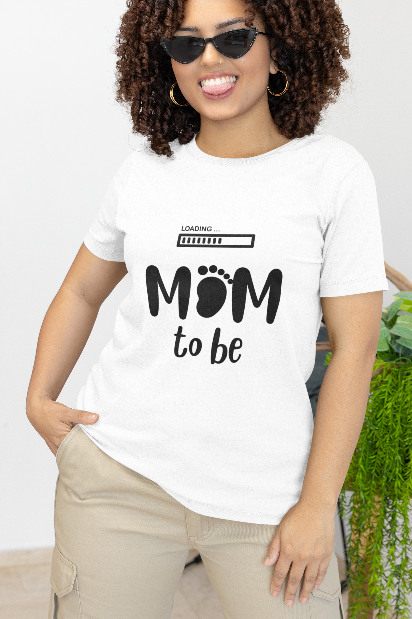 Loading..... Mom to be